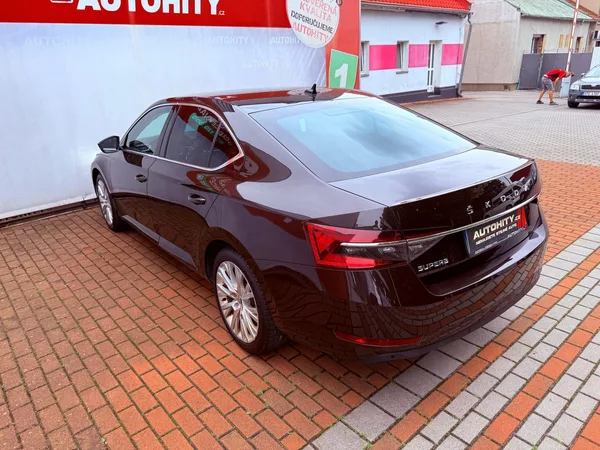 Škoda Superb 2.0 TDi Style, ČR, 1.Maj - foto 9