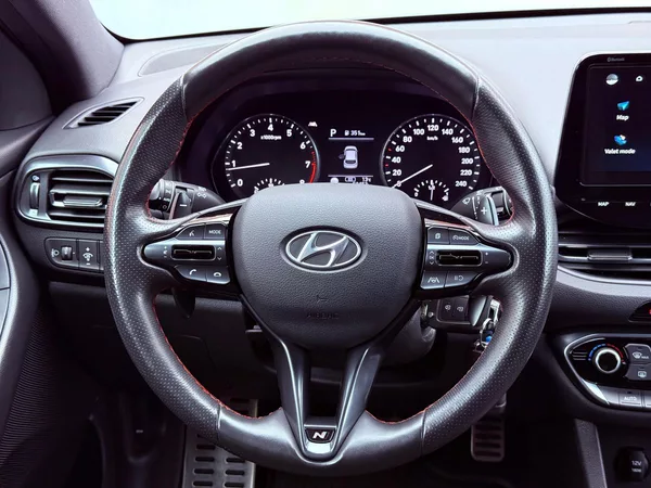 Hyundai I30 1.5 T-GDi N Line DCT, ČR, 1.M - foto 17