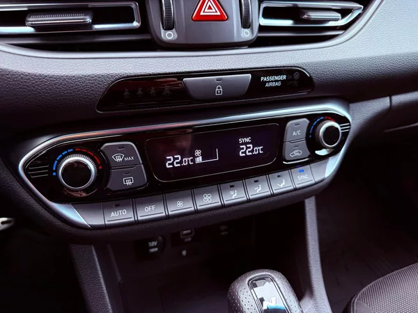 Hyundai I30 1.5 T-GDi N Line DCT, ČR, 1.M - foto 22