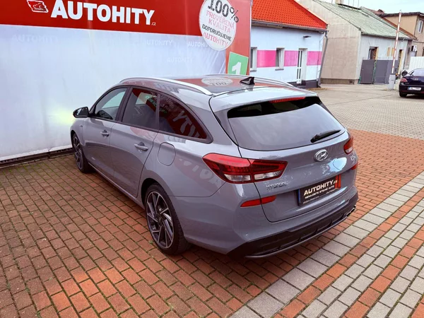 Hyundai I30 1.5 T-GDi N Line DCT, ČR, 1.M - foto 9