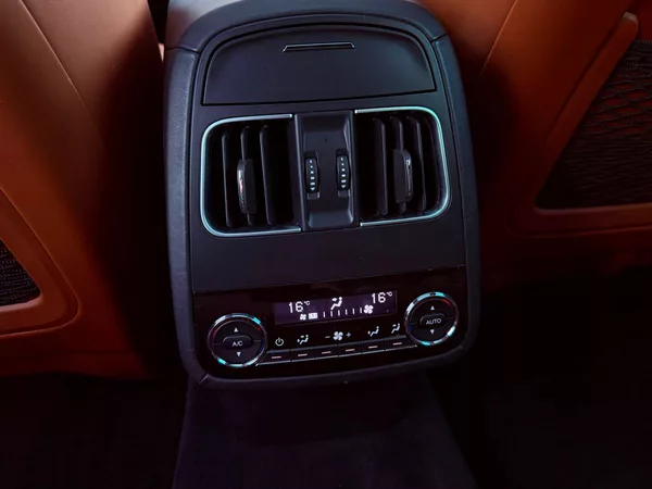 Maserati Levante S GrandLusso Q4 316 kW, ČR, B& - foto 14