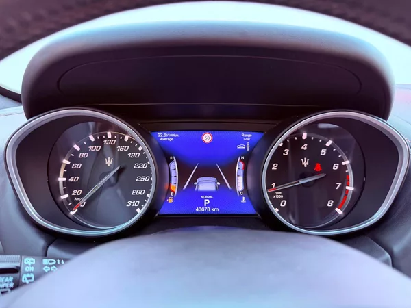 Maserati Levante S GrandLusso Q4 316 kW, ČR, B& - foto 23