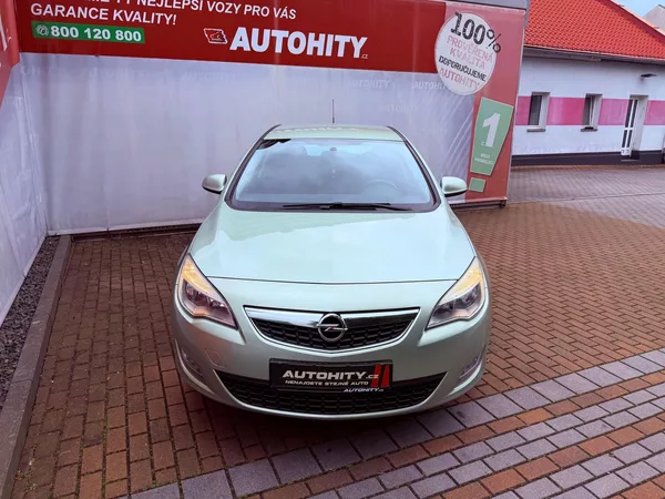 Opel Astra 1.4 EcoTec Design Edition - foto 2