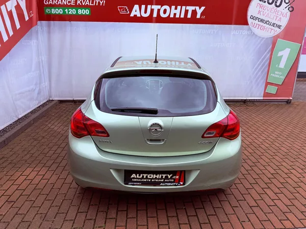 Opel Astra 1.4 EcoTec Design Edition - foto 7