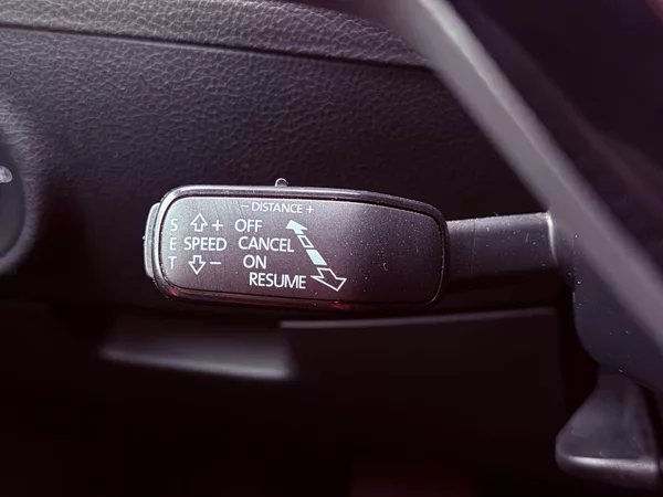 Škoda Superb 2.0 TDi Scout 4x4 DSG, ČR, 1.M - foto 31
