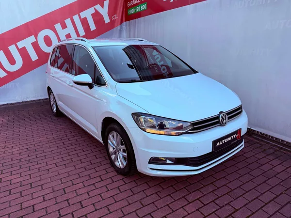 Volkswagen Touran 2.0 TDi Highline, ČR, 7 míst - foto 5