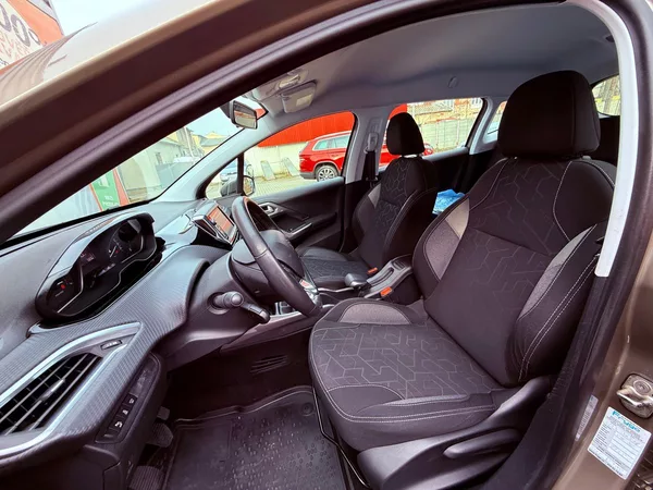 Peugeot 2008 1.2 PureTech Active, ČR, 1.Maj - foto 12