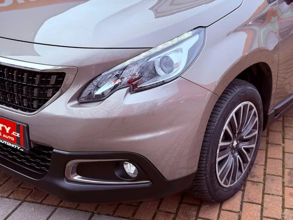 Peugeot 2008 1.2 PureTech Active, ČR, 1.Maj - foto 3