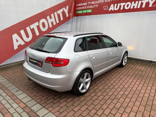 Audi A3 2.0 TDi, AutoAC - foto 6