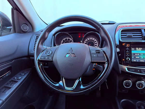 Mitsubishi ASX 1.6 MIVEC Intense+, Serviska - foto 15