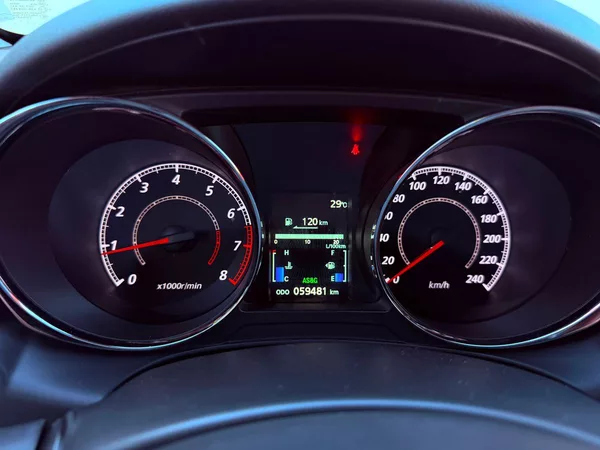 Mitsubishi ASX 1.6 MIVEC Intense+, Serviska - foto 16