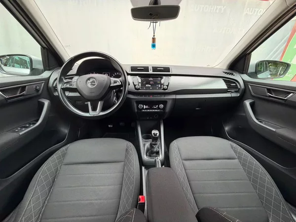 Škoda Fabia 1.2 TSi Style, ČR, Serviska - foto 14