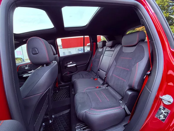 Mercedes-Benz GLB 35 AMG 4Matic 8G, ČR, 1.Maj, S - foto 14