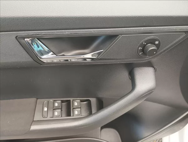 Škoda Fabia 1,2 TSi 66KW 100%KM - foto 17