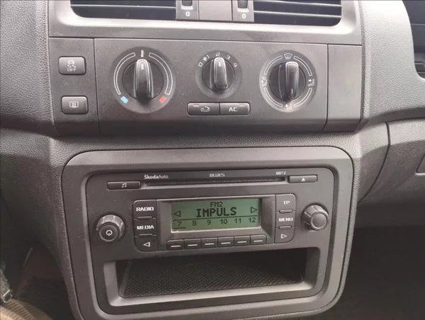 Škoda Fabia 1,2 TSi 63KW - foto 12