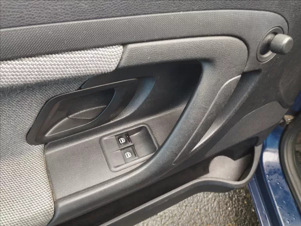 Škoda Fabia 1,2 TSi 63KW - foto 13