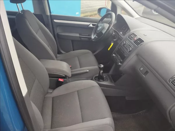 Volkswagen Touran 1,6 TDi - foto 8
