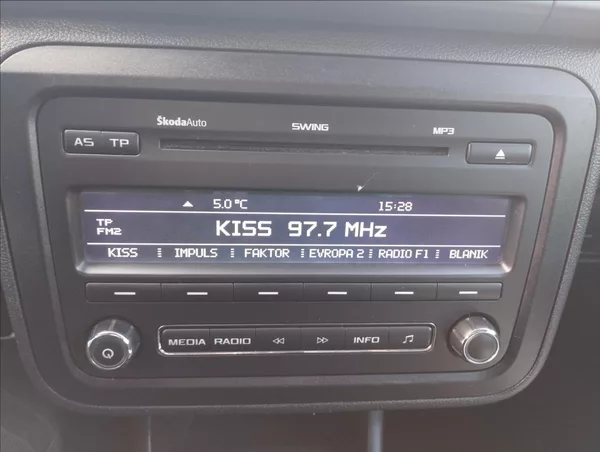 Škoda Roomster 1,2 TSi 63KW - foto 13