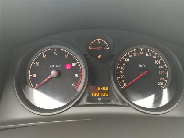 Opel Astra 1,4 66KW - foto 11