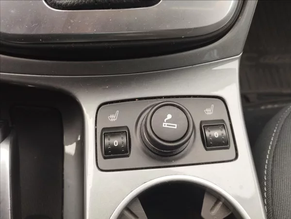 Ford Grand C-MAX 2,0 TDCi 85KW AUTOMAT - foto 16