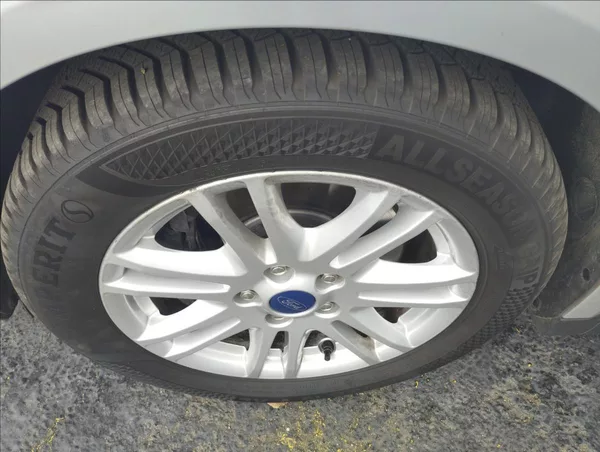 Ford Grand C-MAX 2,0 TDCi 85KW AUTOMAT - foto 18