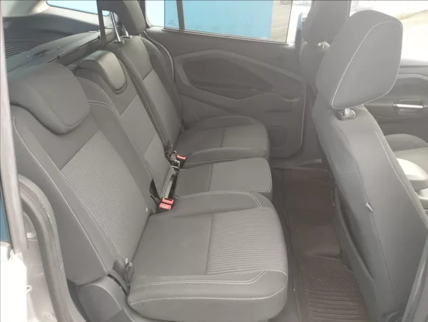 Ford Grand C-MAX 2,0 TDCi 85KW AUTOMAT - foto 9