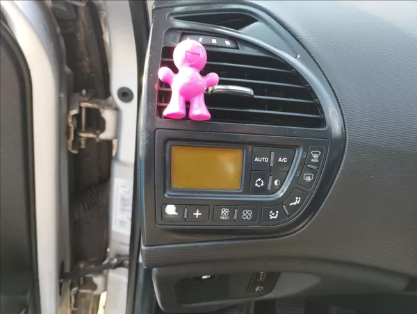 Citroën C4 Picasso 1,6 HDi - foto 13
