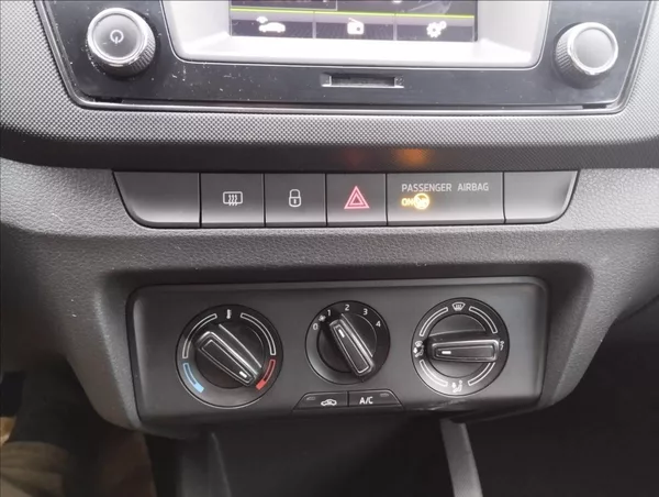 Škoda Fabia 1,4 TDi 66KW - foto 13
