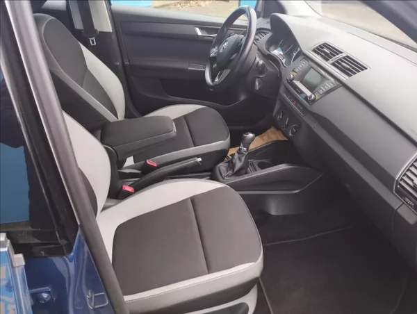 Škoda Fabia 1,4 TDi 66KW - foto 8