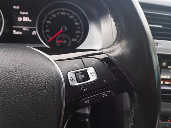 Volkswagen Golf 1,2 TSi 63KW - foto 15