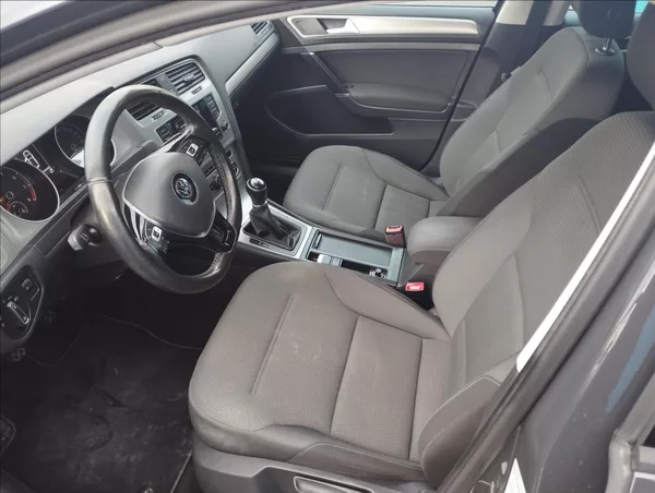 Volkswagen Golf 1,2 TSi 63KW - foto 7