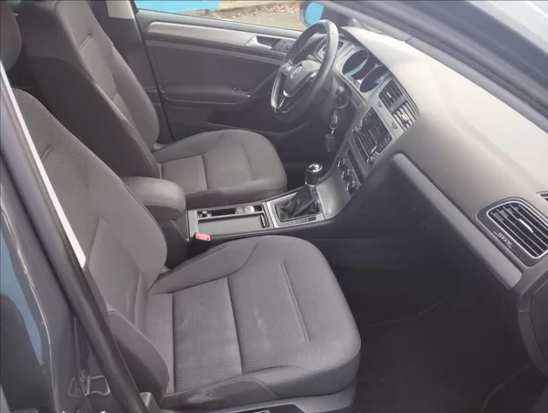 Volkswagen Golf 1,2 TSi 63KW - foto 8