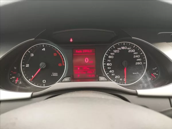 Audi A4 2,0 105KW - foto 12