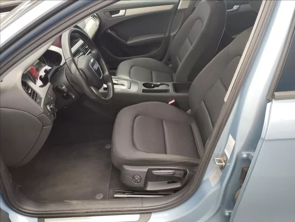 Audi A4 2,0 105KW - foto 7