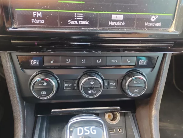 Škoda Superb 2,0 TDi 110KW LAURIN/KLEMENT - foto 13