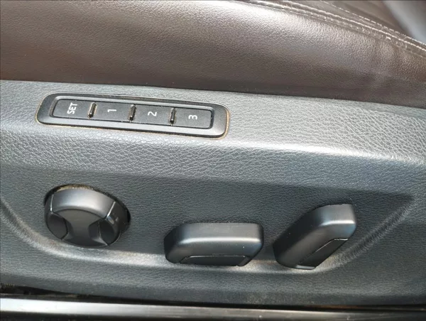 Škoda Superb 2,0 TDi 110KW LAURIN/KLEMENT - foto 16