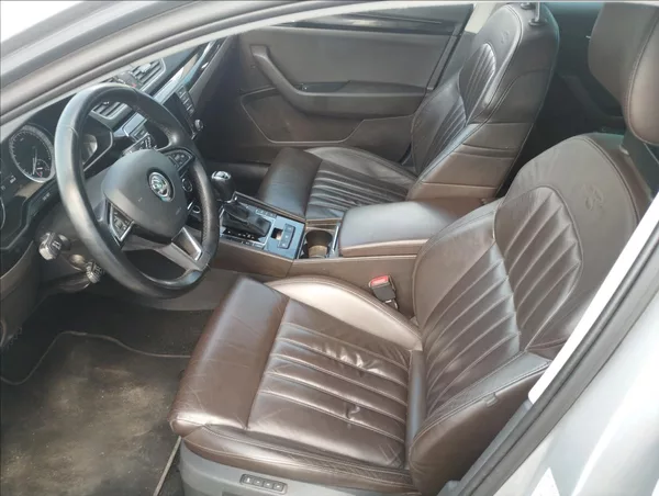 Škoda Superb 2,0 TDi 110KW LAURIN/KLEMENT - foto 7