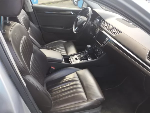 Škoda Superb 2,0 TDi 110KW LAURIN/KLEMENT - foto 8
