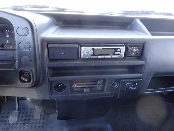 Ford Transit 2.5 D - foto 10