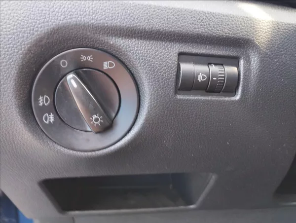 Škoda Fabia 1,2 63KW - foto 12