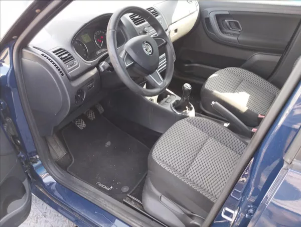 Škoda Fabia 1,2 63KW - foto 8