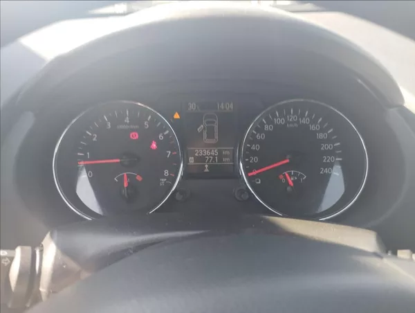 Nissan Qashqai 1,6 84KW - foto 12