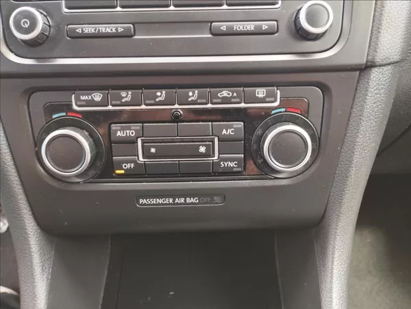 Volkswagen Golf 1,2 - foto 14