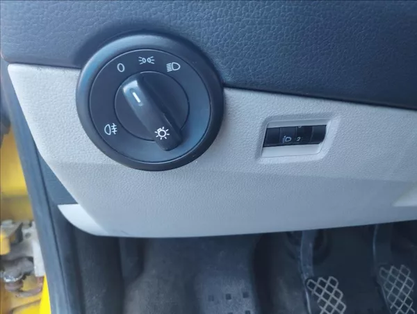 Volkswagen Transporter 2,0 62KW - foto 12