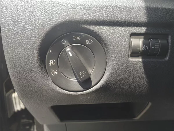 Škoda Fabia 1,9 77KW - foto 12