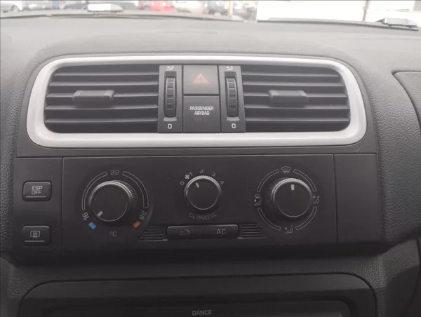 Škoda Fabia 1,9 77KW - foto 14