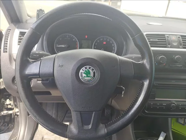 Škoda Fabia 1,9 77KW - foto 16