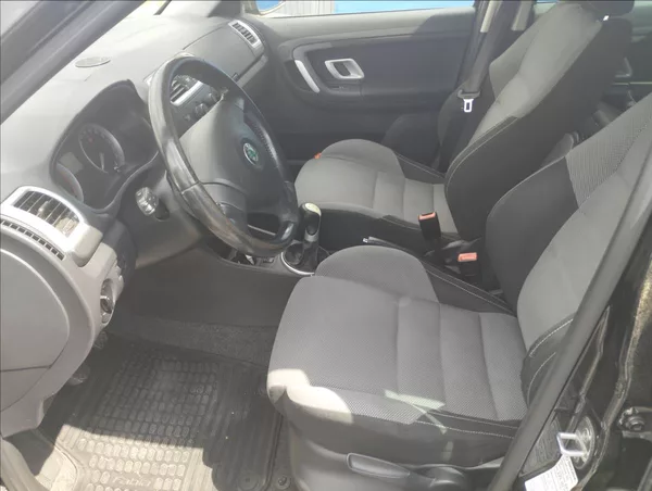 Škoda Fabia 1,9 77KW - foto 7