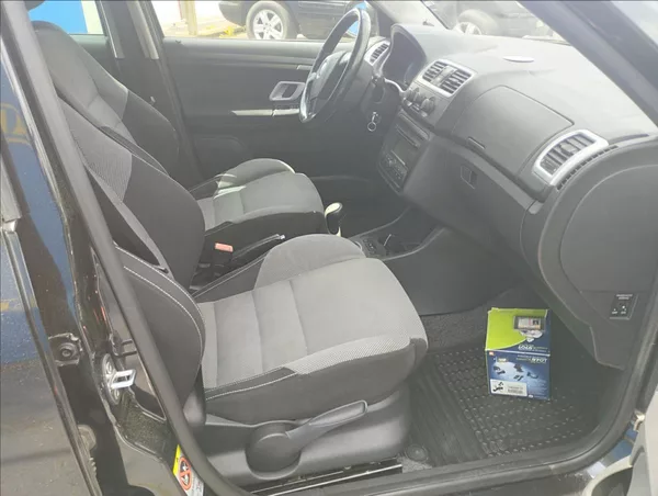 Škoda Fabia 1,9 77KW - foto 8