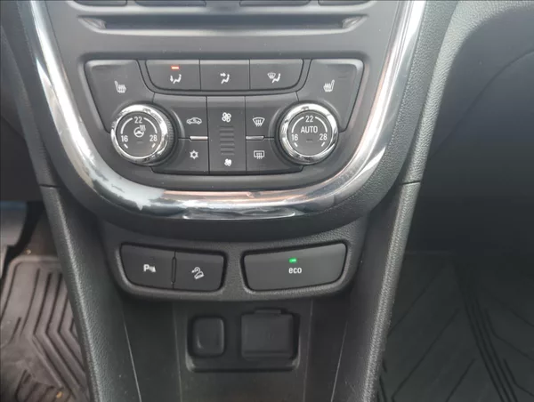 Opel Mokka 1,4 103KW 4X4 TURBO - foto 16